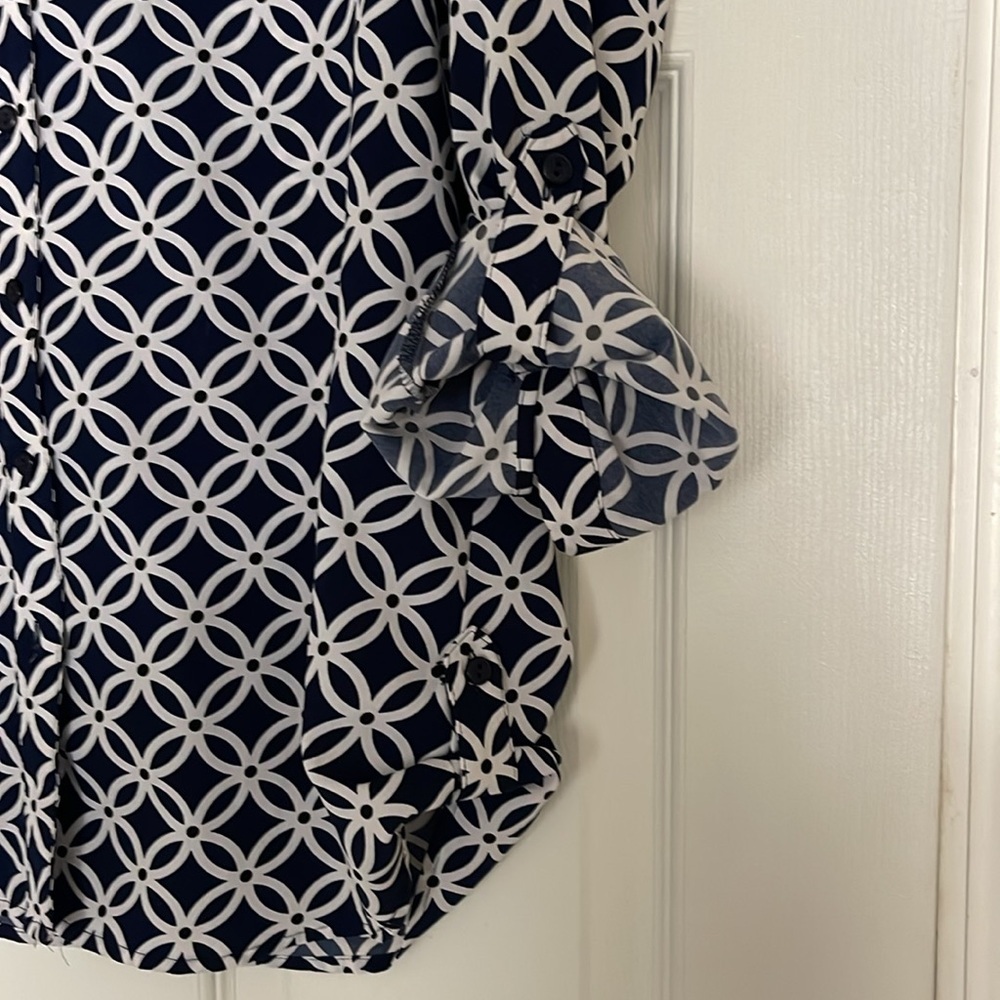 Elements - Navy and White Geometric Women's Top - size L - Picture 9 of 9